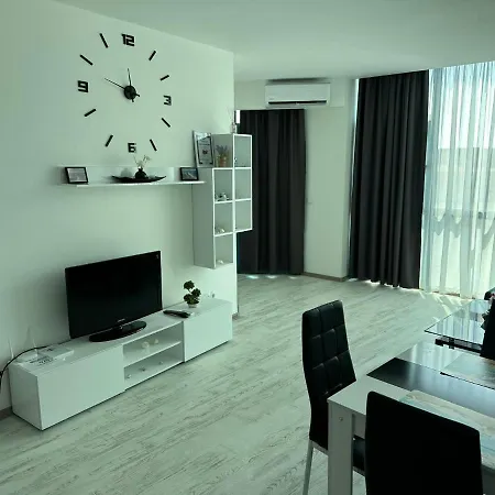 Spacious And Cozy In Complex Del Sol * بريمورسكو